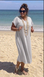 Grote maxi jurk "Stoer" licht grijs