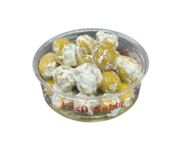 Groene olijven met feta gevuld