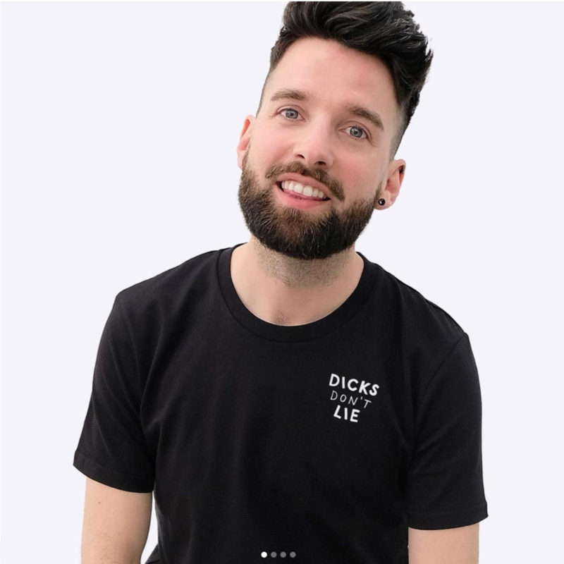 T-Shirt Dicks Don't Lie