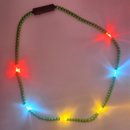 Ketting met rood, wit & gele lampjes