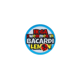 Zwemmen in bacardi lemon