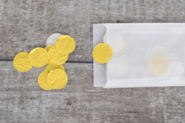 Uitdeelzakje confetti 100 stuks gele rondjes
