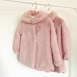 Roze bontjasje Faux fur  | Be Chic | Fayenna