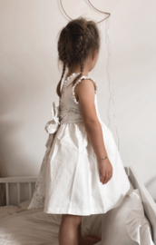 Jurkje off white met flowers  | Be Chic x Amorette | Sifra
