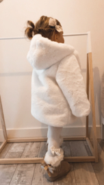 Fur Coat Ivory | Camellia | Sophie