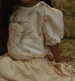 Top | flowers | Lea