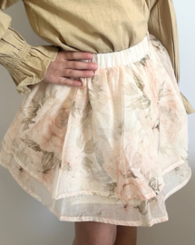 Rok | flowers | Elle