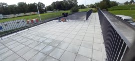 Terras op tegeldragers