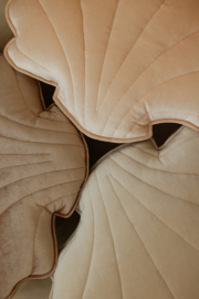 Velvet sierkussen schelp, 'Cream Pearl' -MoiMili