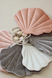 Slinger Velvet Schelp "Velvet Pink Pearl"