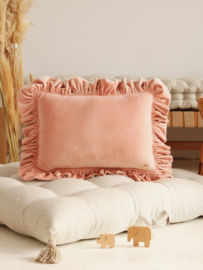 Velvet frills sierkussen , 'Apricot' -MoiMili