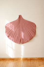 Ginkgo leaf quilted mat "Dirty rose"