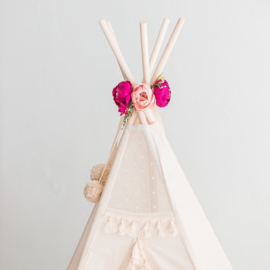 Floral Topper