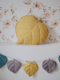 Slinger Leaf "Eye of the Sea"
