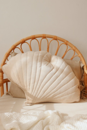 Ginkgo leaf pillow "Cream"