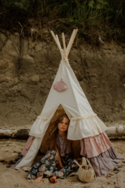 Tipi Tent 'Powder Frills'