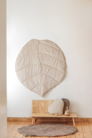 Velvet leaf mat for children "cream"