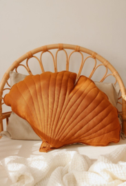 Ginkgo leaf pillow "Caramel"