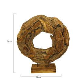 Statue round erosion wood on stand