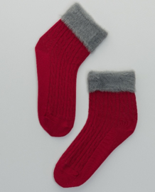 SURKANA Plain Socks With Hair Cuff Red