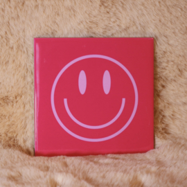 60. Mr. Smiley Fuchia/Roze