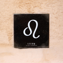 88. ''Leeuw'' Zwart/Wit