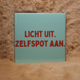 26. ''Licht Uit Zelfspot Aan'' Blauw/Rood