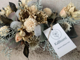 Tafelstuk met beige, zalm, grijs, bruin en gouden accent