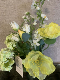 Geribbelde groene vaas met geel/groene/witte tinten