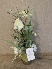 Groene/gouden vaas met witte en groene tinten