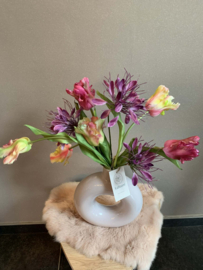 Vaas met papegaaitulpen mauve/roze