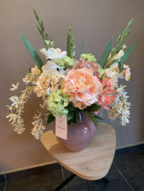 Grote boeketten in vaas