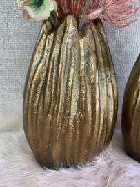 Zwaar stenen vaasje met zalme, gouden, groen/bruine tinten