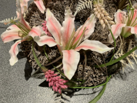 Takjeskrans lichtpaars/grijs met roze, beige tinten