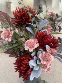 Speciale grijze vaas gevuld met bordeaux, roze, grijze, zwarte en bruine tinten