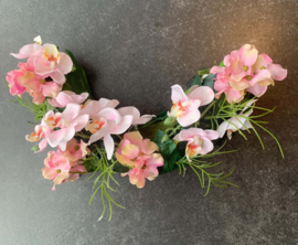 Half maantje voor columbarium met roze en groene tinten