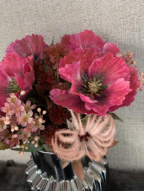 Boeket met lila poppy's, roze en roestbruine tinten