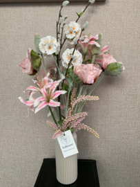 Beige geribbelde glazen vaas met roze/beige tinten