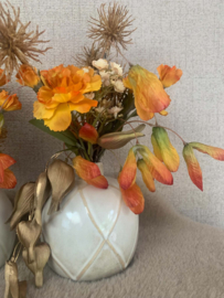 Bolvaasje creme met oranje, bruine, creme en gouden tinten