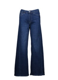 Aura dark wash