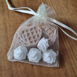 Zakjes slagroomtoefjes/wafeltjes