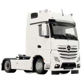 Mercedes-Benz Actros Gigaspace truck 4x2, schaal 1:32