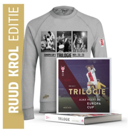 Ajax trilogie (editie Ruud Krol) + sweater, maat L