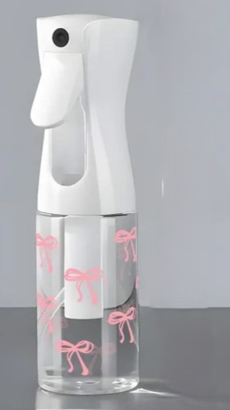 Vernevelende waterfles met strikjes