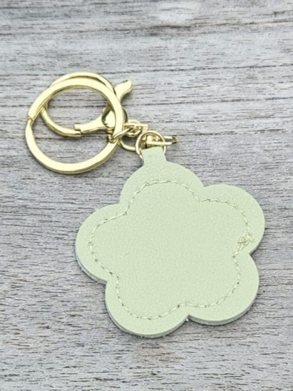 Sleutelhanger Bloem met Spiegeltje – Mooi & Praktisch
