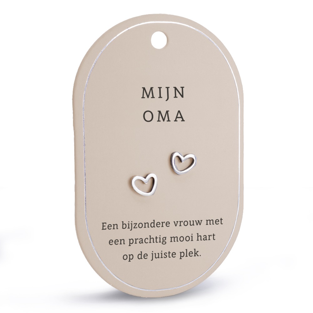 🤍 Zilverkleurige Hartjes Oorbellen – “Mijn oma...”