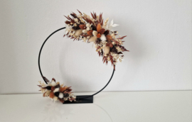Droogbloemen krans "Side by side bruin"