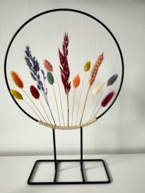 Droogbloemen krans op staande voet "Happy feet"