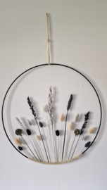 Droogbloemen krans "Black and white"