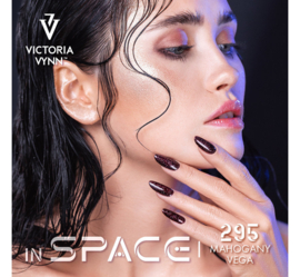 Victoria Vynn In Space Collectie 295  Mahogany Vega 8 ml